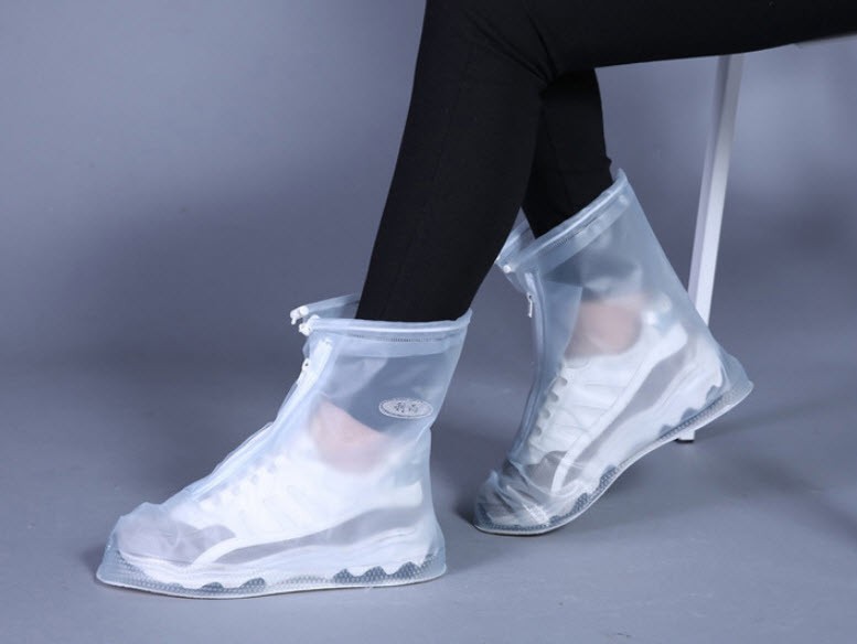 รองเท้ากันฝนแฟชั่น rain cover shoes เป็นซิปถอดใส่ง่าย - สีขาวใส