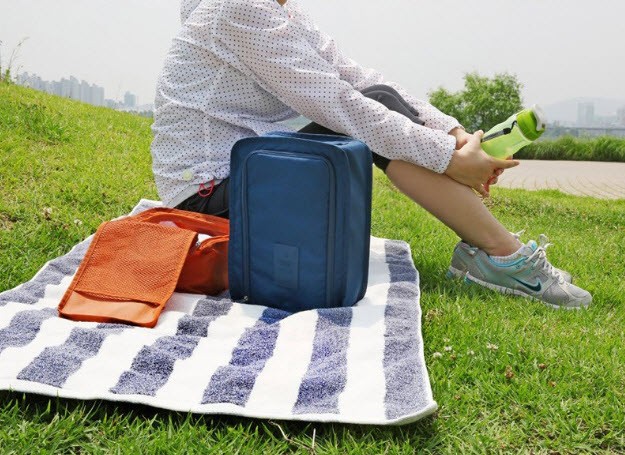 กระเป๋าใส่รองเท้า Shoes Pouch สำหรับเดินทาง กันน้ำ ขนาด 21 x 30 x 11.5 ซม. — สีน้ำเงิน