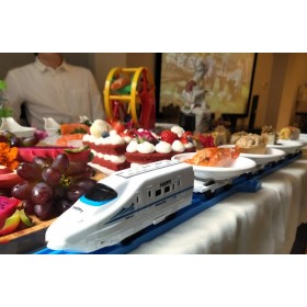 รถไฟสำหรับเด็ก ส่งอาหาร Sushi Toy Train
